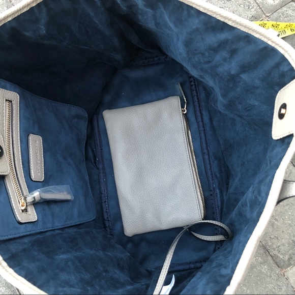 Steve Madden Starlet Oversized Faux Leather Tote - Picture 3 of 8